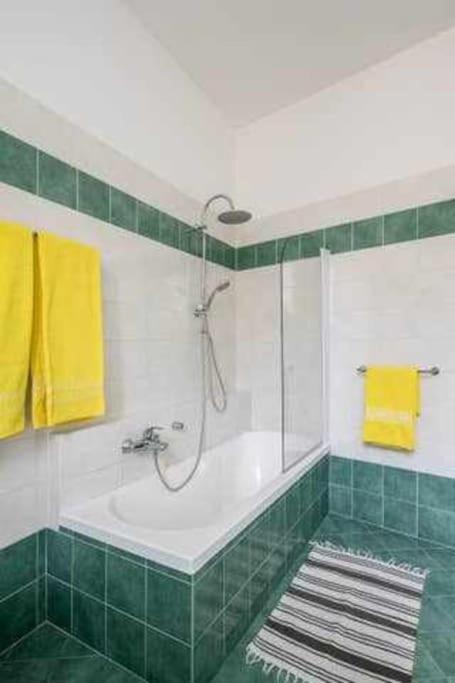 Casa Carlotti Apartment Болоня Екстериор снимка